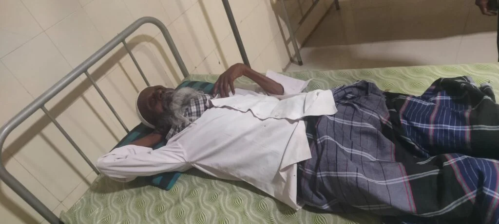 TOP Muslim man beaten and abused in Karnataka